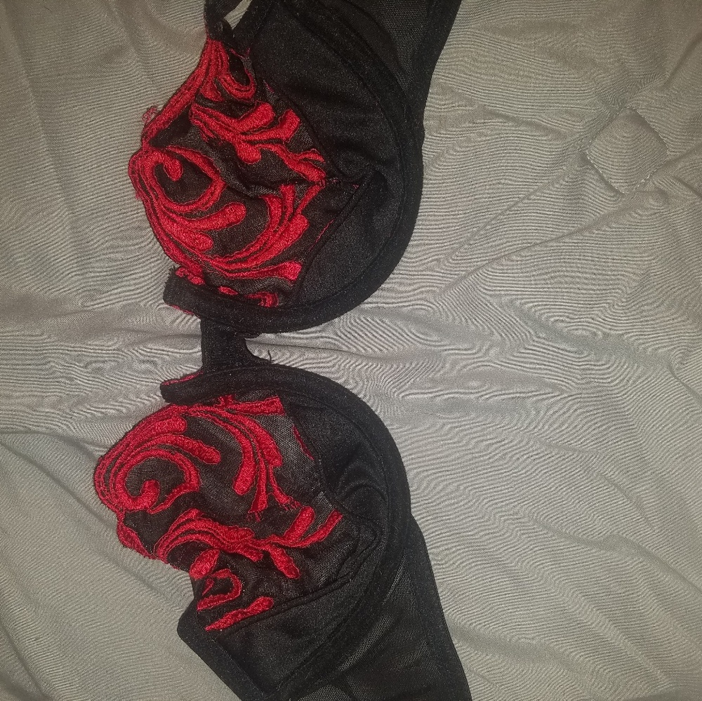 Bra - Picture 2 of 3